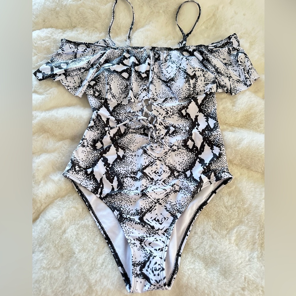 Swimsuit one piece